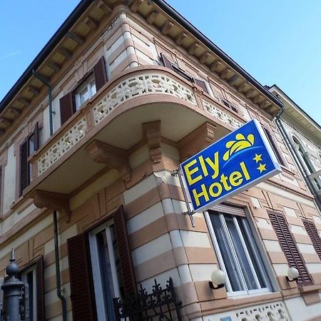Hotel Ely Виареджо Экстерьер фото