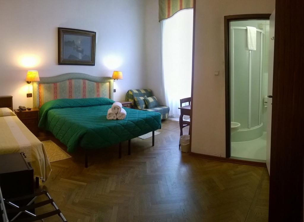 Hotel Ely Виареджо Номер фото