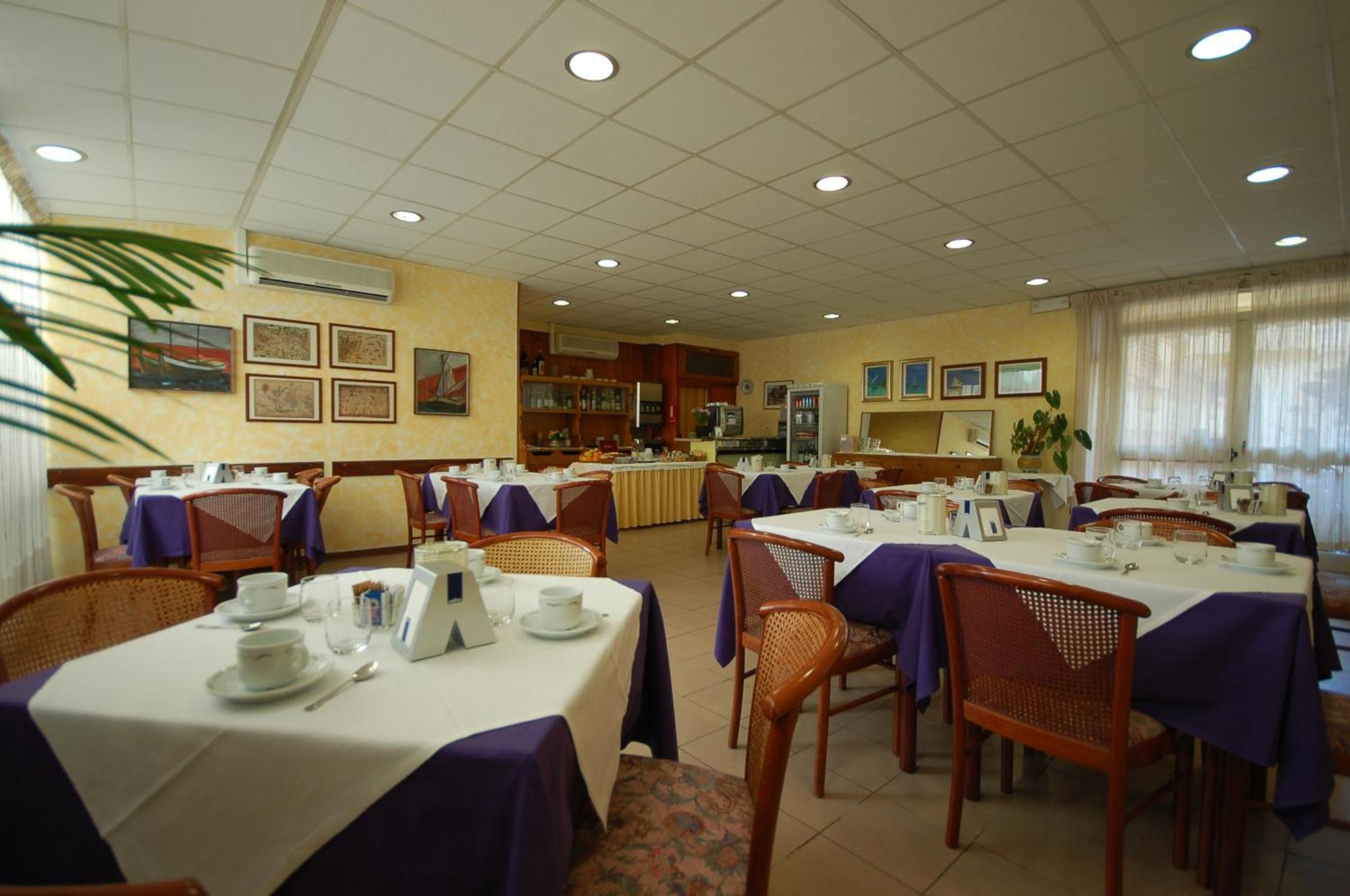 Hotel Ely Виареджо Экстерьер фото