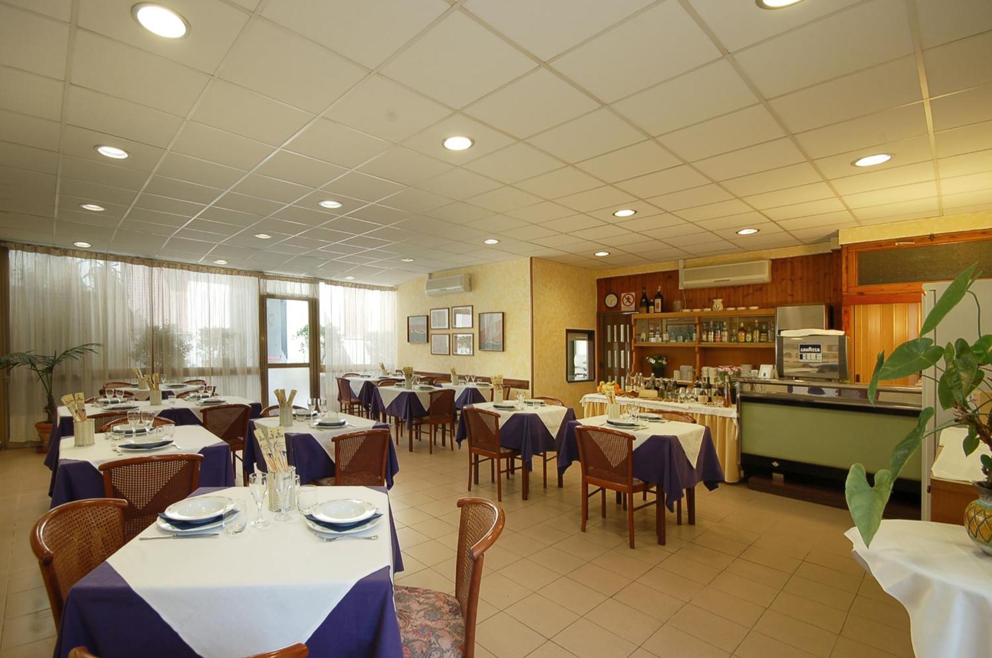 Hotel Ely Виареджо Экстерьер фото