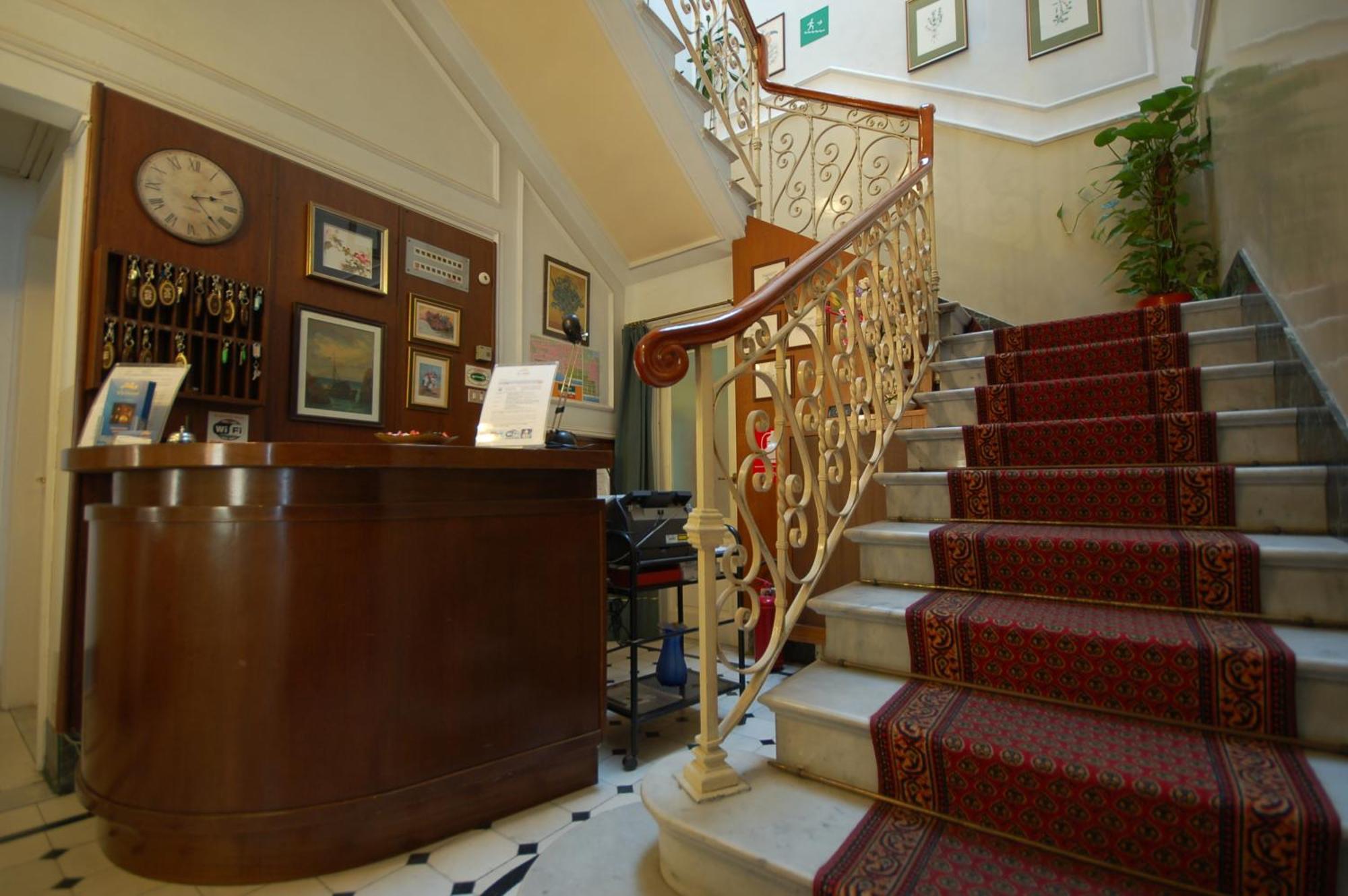 Hotel Ely Виареджо Экстерьер фото