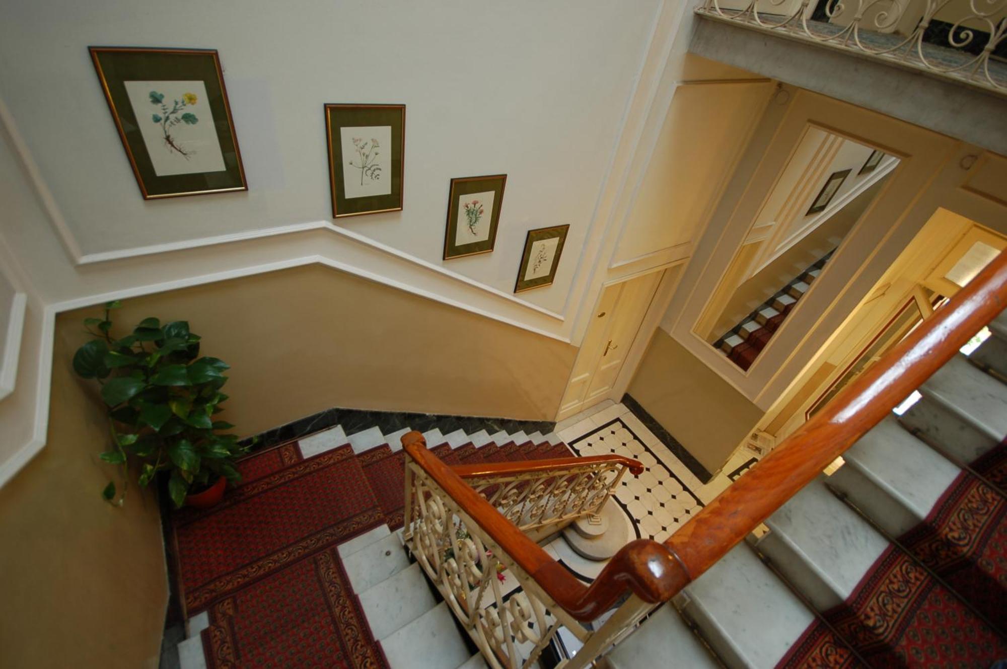 Hotel Ely Виареджо Экстерьер фото
