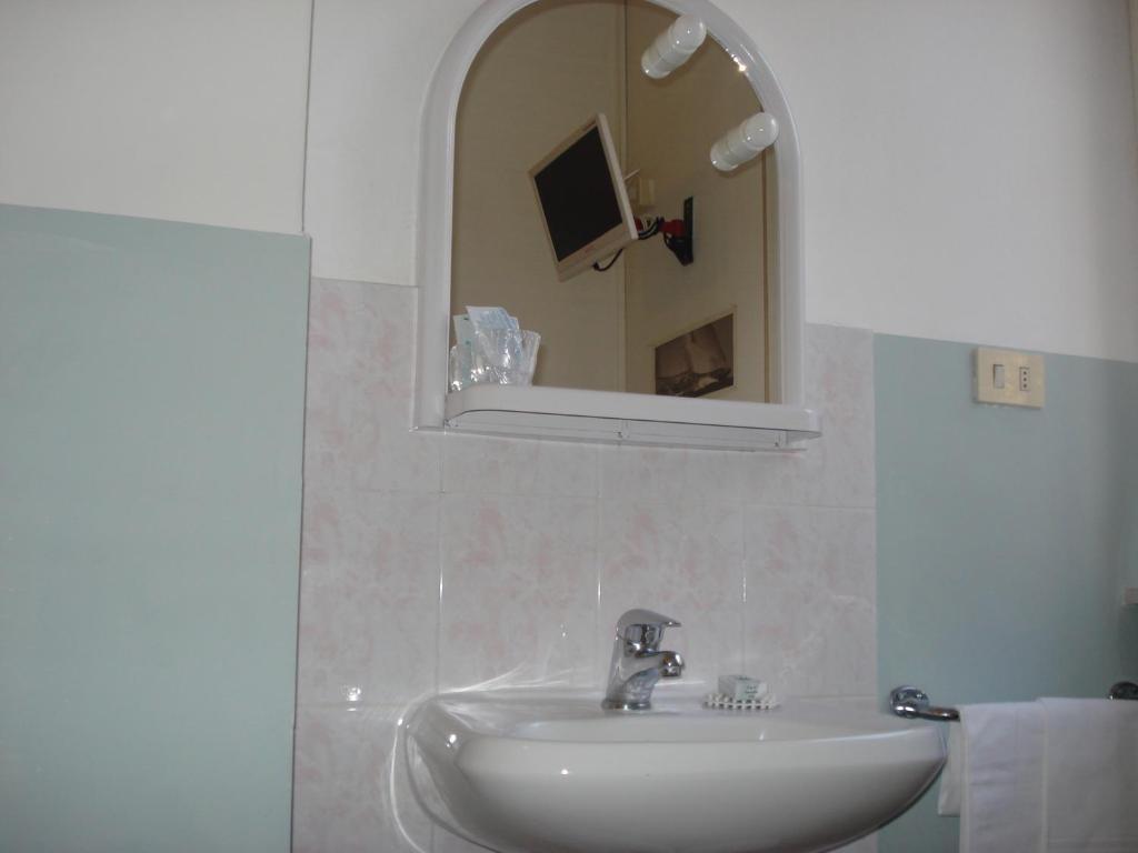 Hotel Ely Виареджо Номер фото